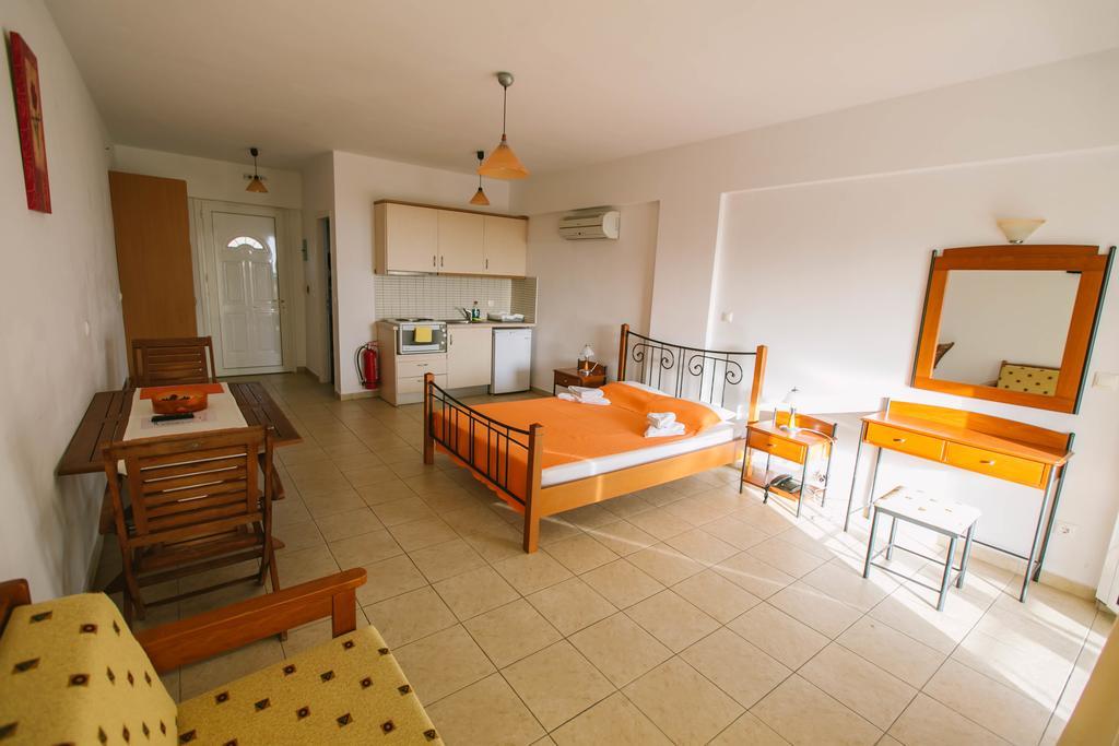 Hotel Aphrodite Stoupa Exterior photo