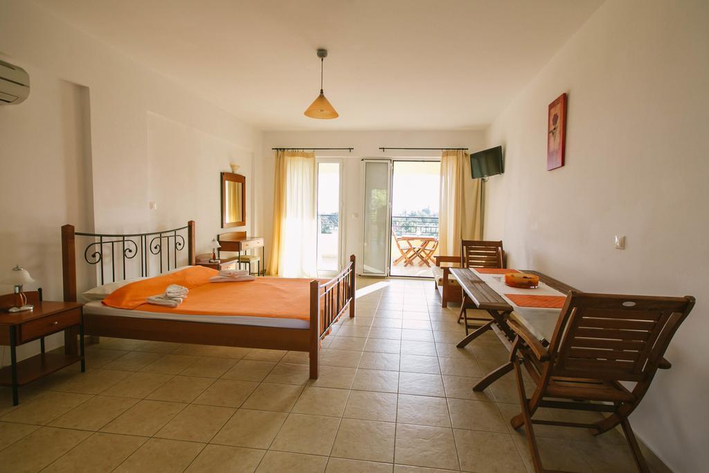 Hotel Aphrodite Stoupa Exterior photo