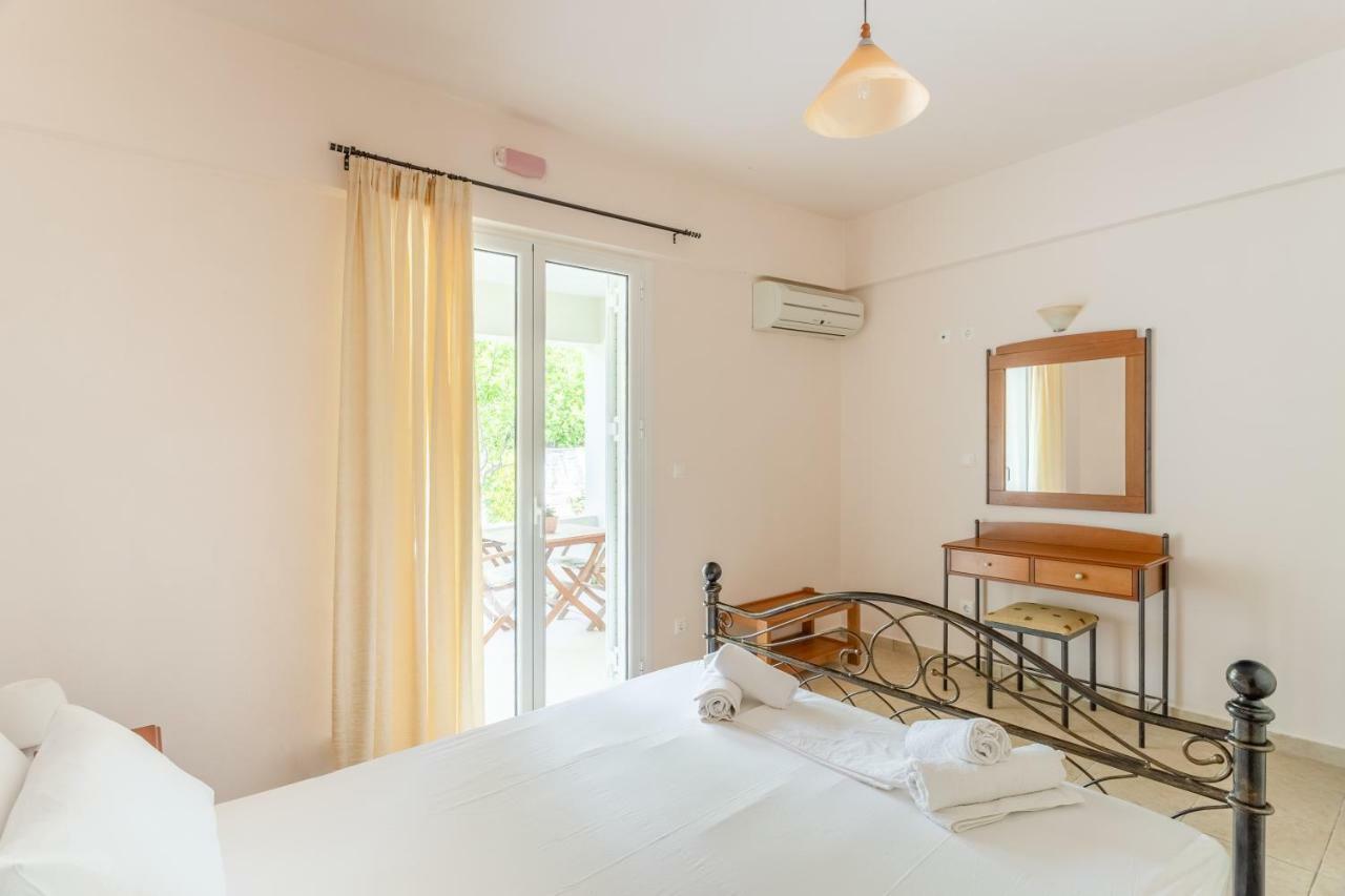 Hotel Aphrodite Stoupa Exterior photo