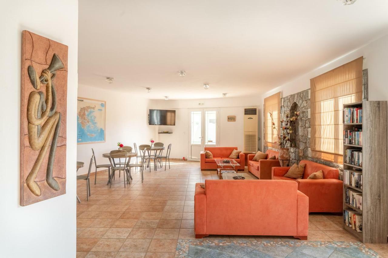 Hotel Aphrodite Stoupa Exterior photo
